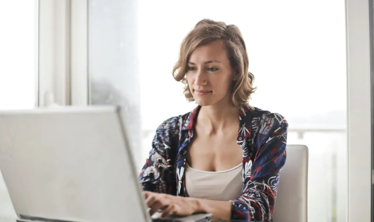 Service en ligne pour créer une SARL